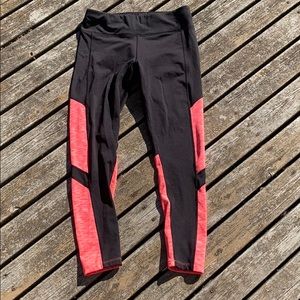 Calvin Klein performance capris